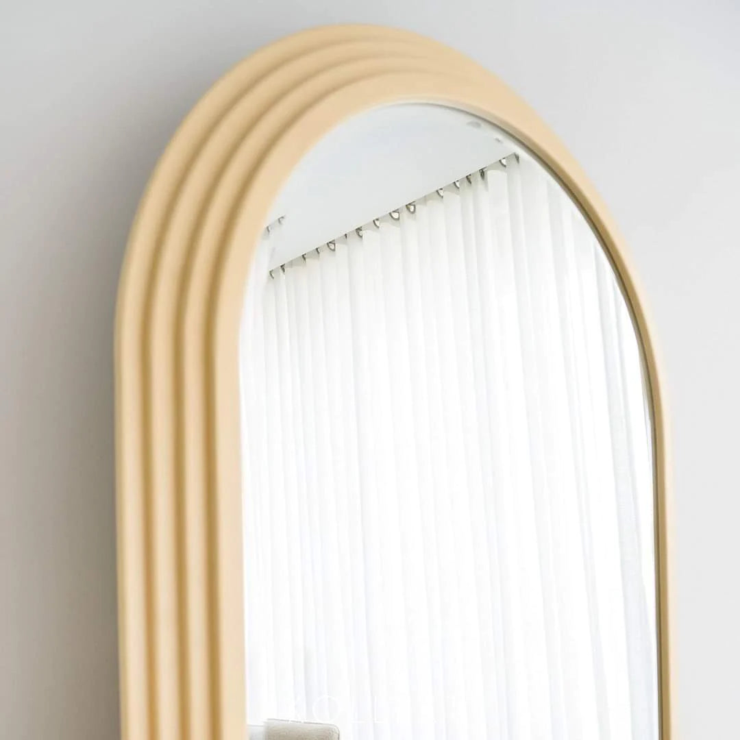 Iris Floor Mirror-Kollekt