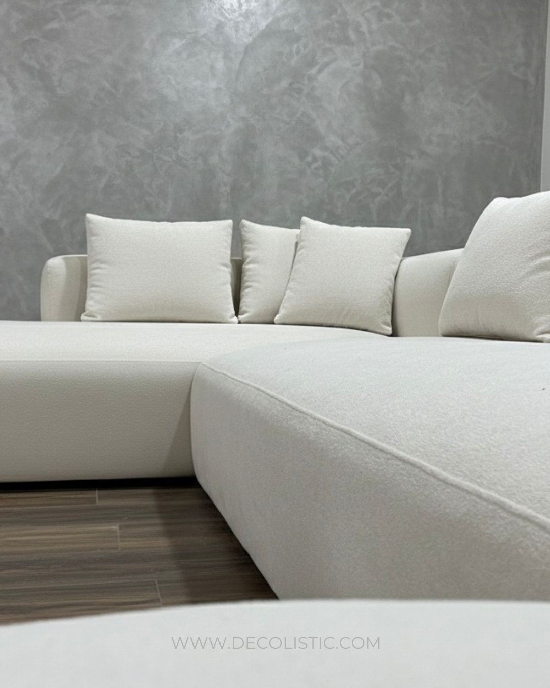 NOVORA LOUNGE SOFA